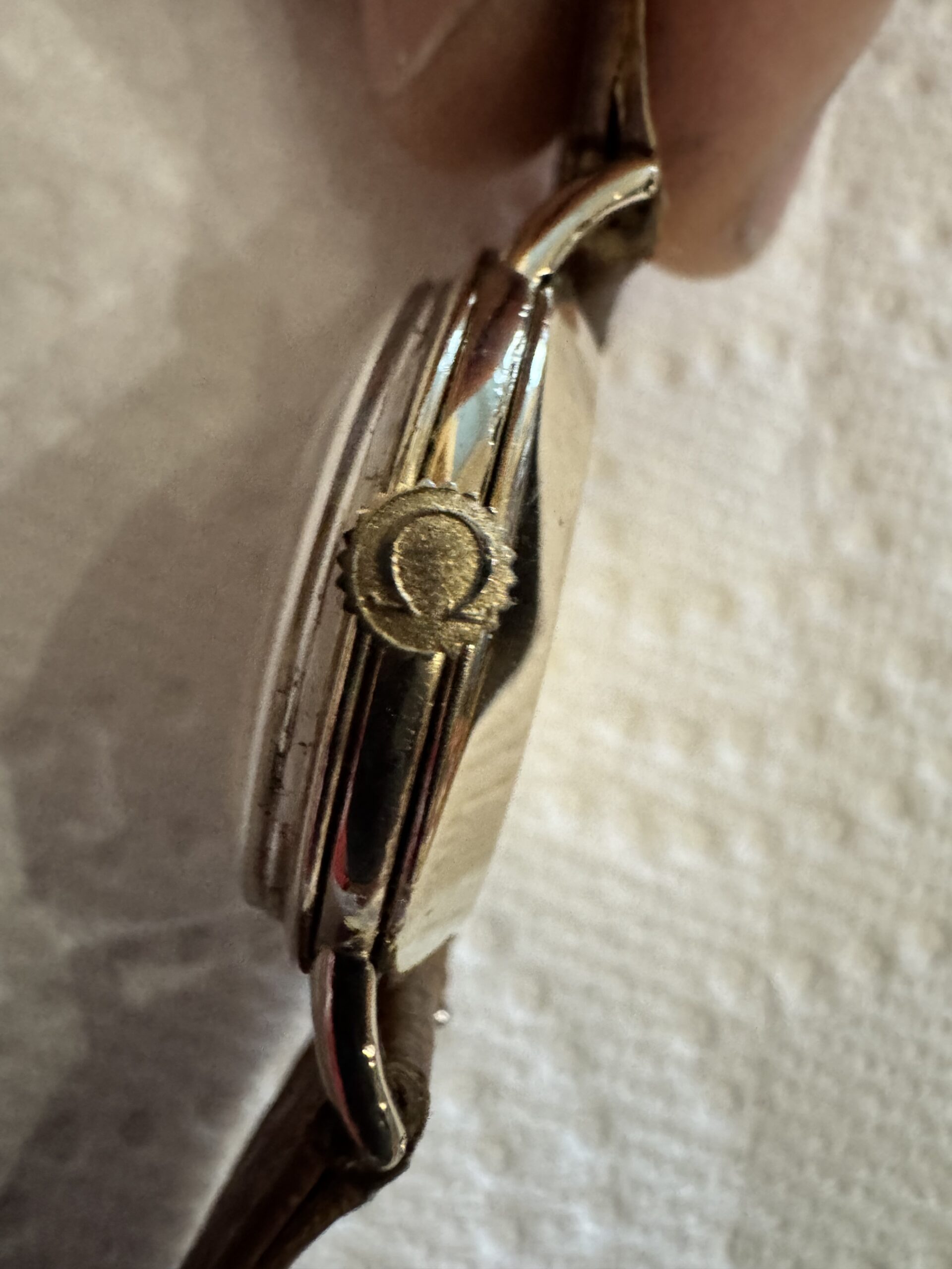 Seductive Omega Genève Bumper Automatic - Image 8