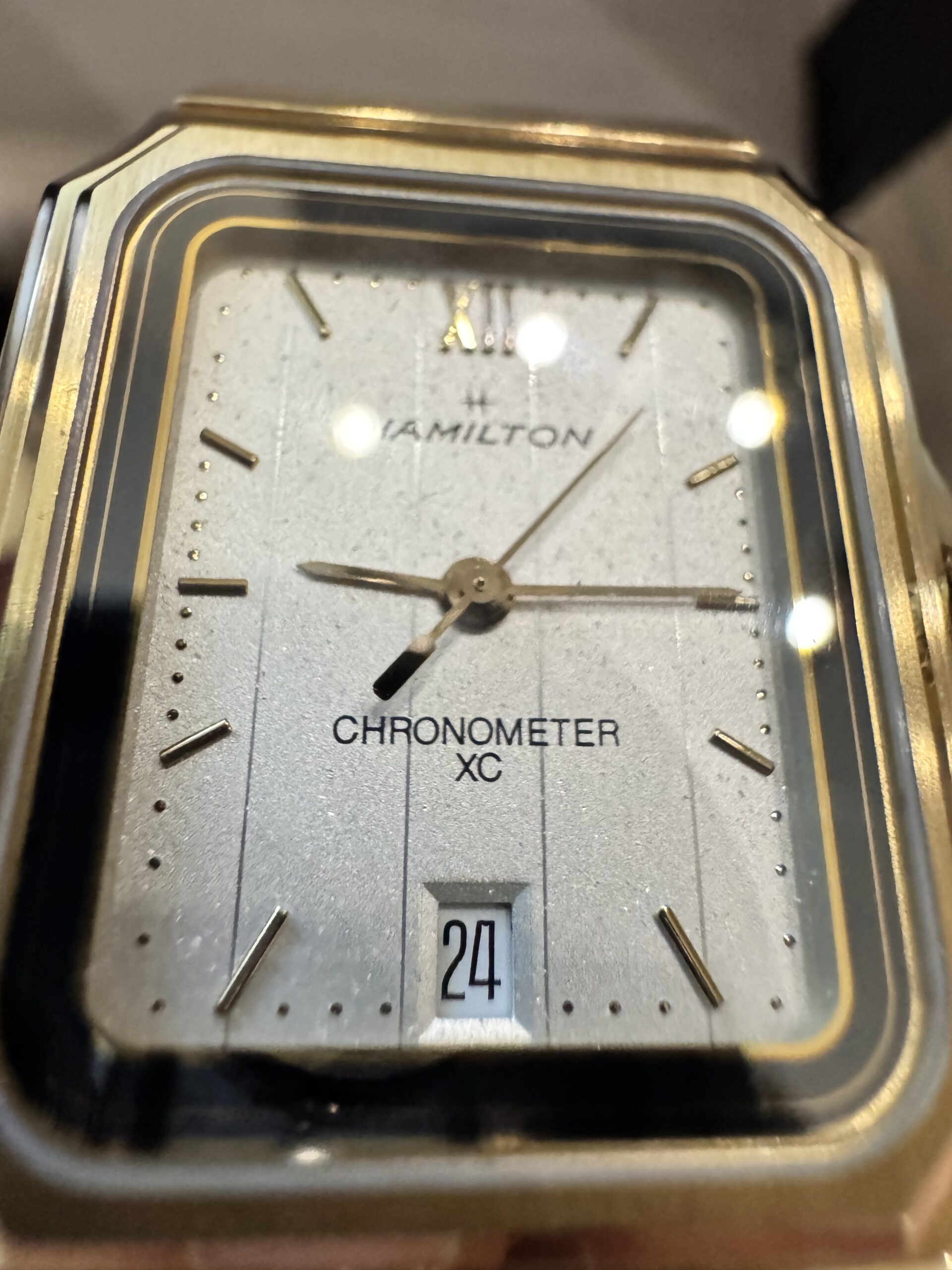 Hamilton Chronometer XC Gold-Tone Rectangular Dress Watch - Image 4